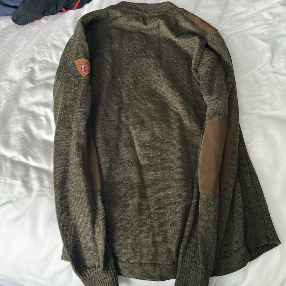 Dale of Norway Sweater - Picture 3 of 4